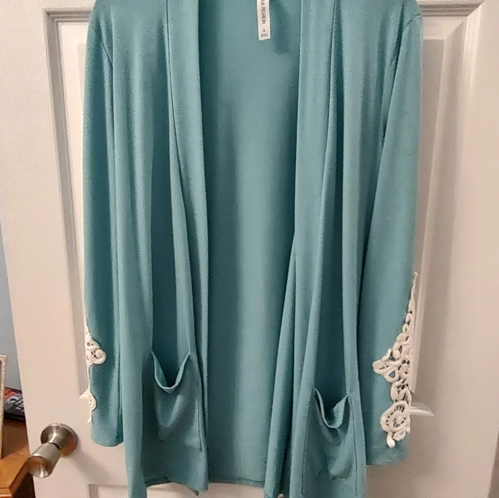 Sweater - Picture 2 of 5